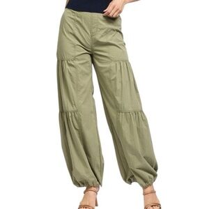 Anthropologie Balloon Pants 90s Women’s M — High Rise Sage Green Elastic.     U